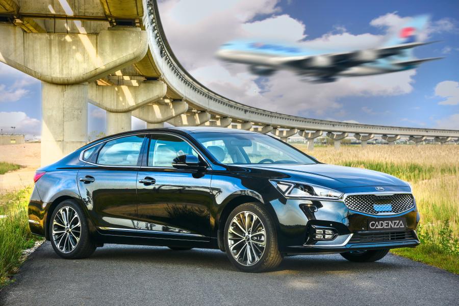  Kia Cadenza 2016 года  (фото 9 из 24)